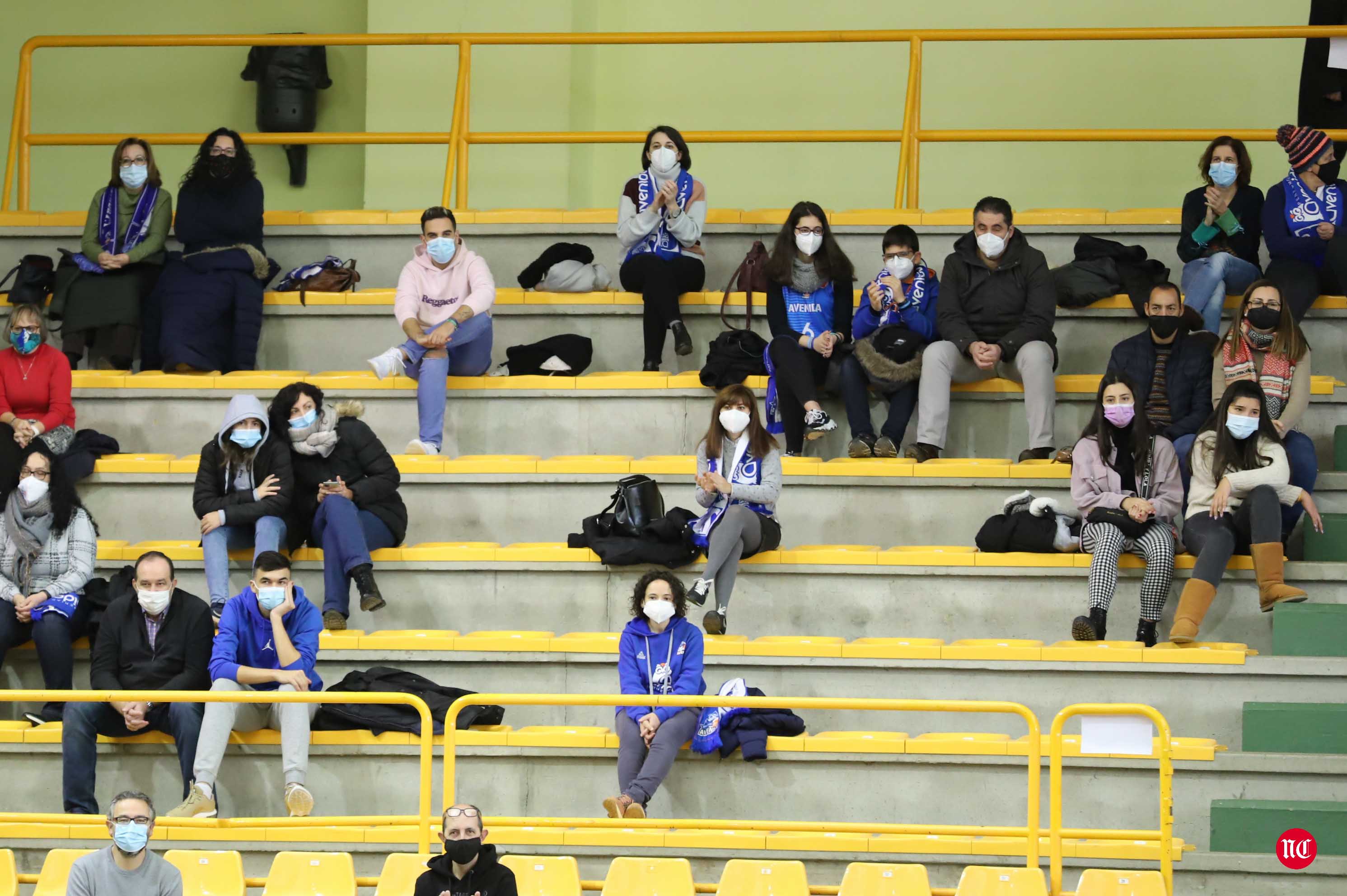 Fotos: El CB Avenida pasa por encima del CB Al﻿ Qázeres (92-50)