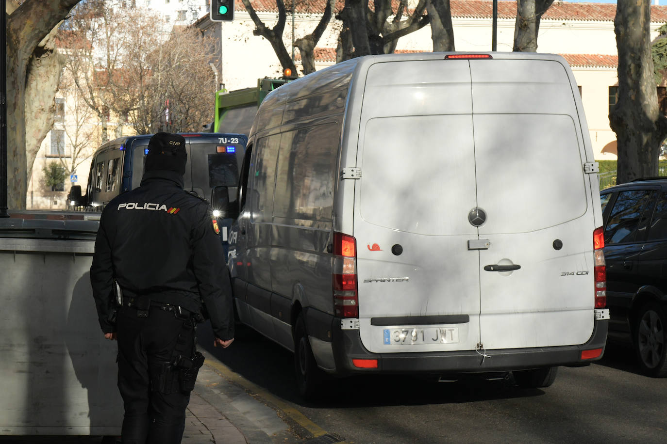 Fotos: Llegan las primeras dosis de la vacuna de Pfizer a Valladolid