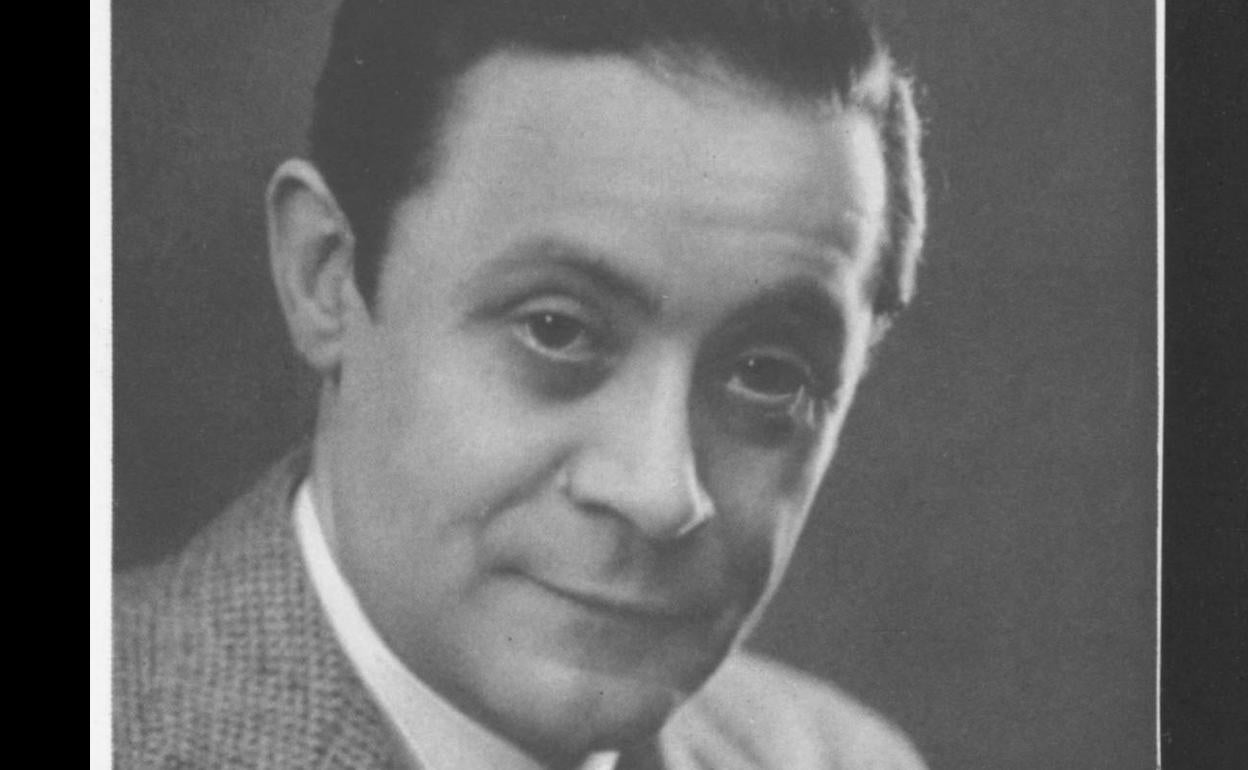 El autor teatral Enrique Jardiel Poncela.