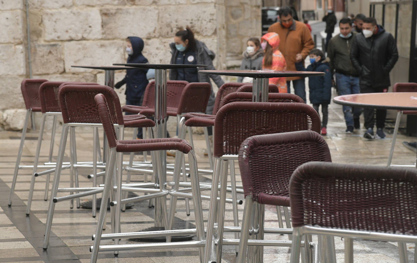 Fotos: Los vallisoletanos aprovechan la mañana y la tarde de Nochevieja para despedir el año
