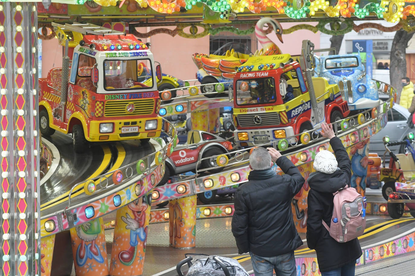 Fotos: Los vallisoletanos aprovechan la mañana y la tarde de Nochevieja para despedir el año