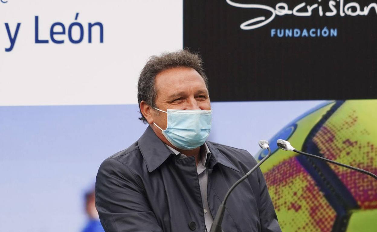 Eusebio Sancristán, durante una presentación el pasado mes de septiembre en Salamanca. 