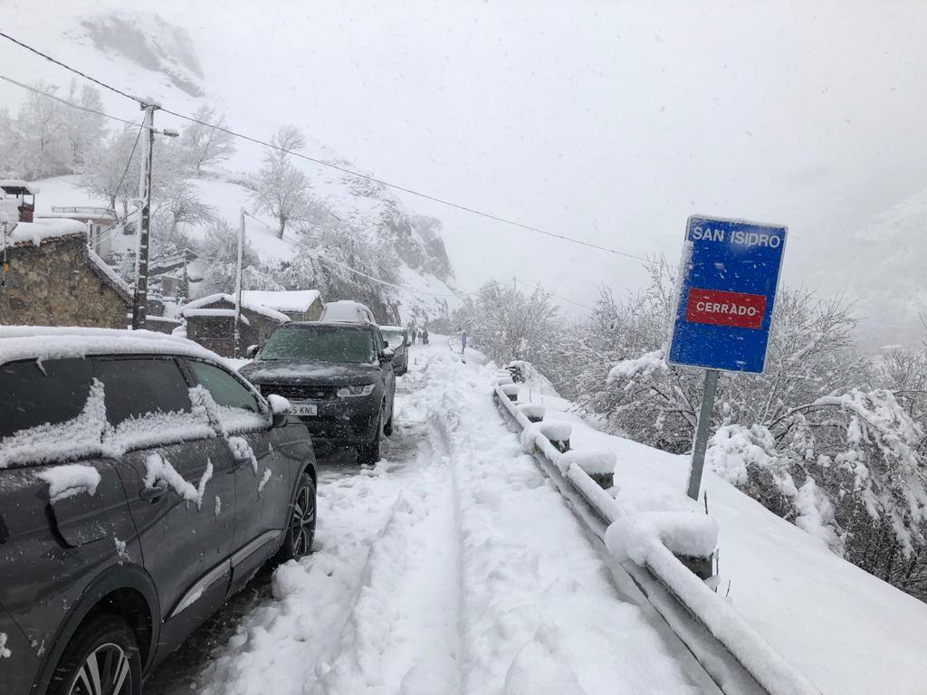 Fotos: Temporal de nieve en Asturias y León