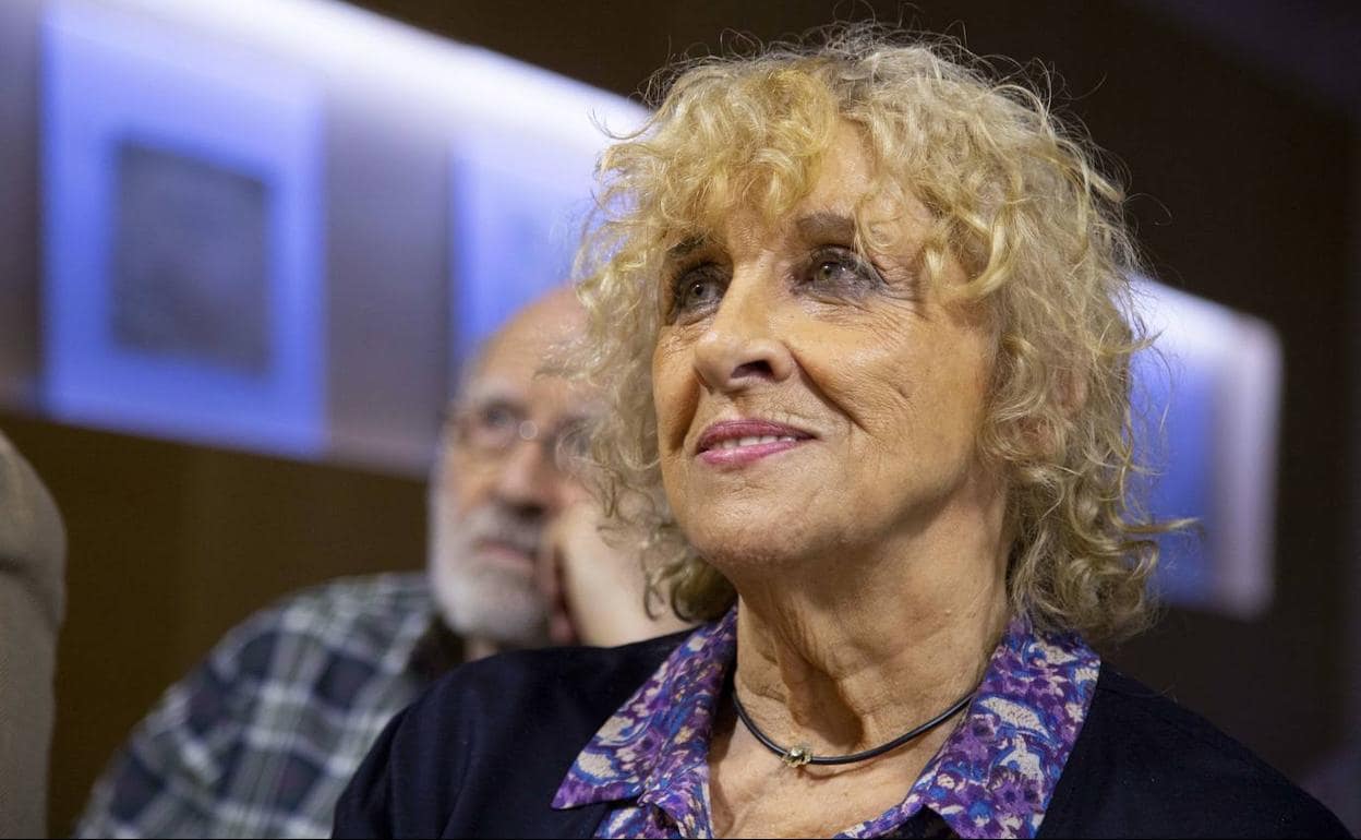 Elena Santiago, en el homenaje que le hicieron en la Casa Zorrilla de Valladolid en octubre de 2019. 
