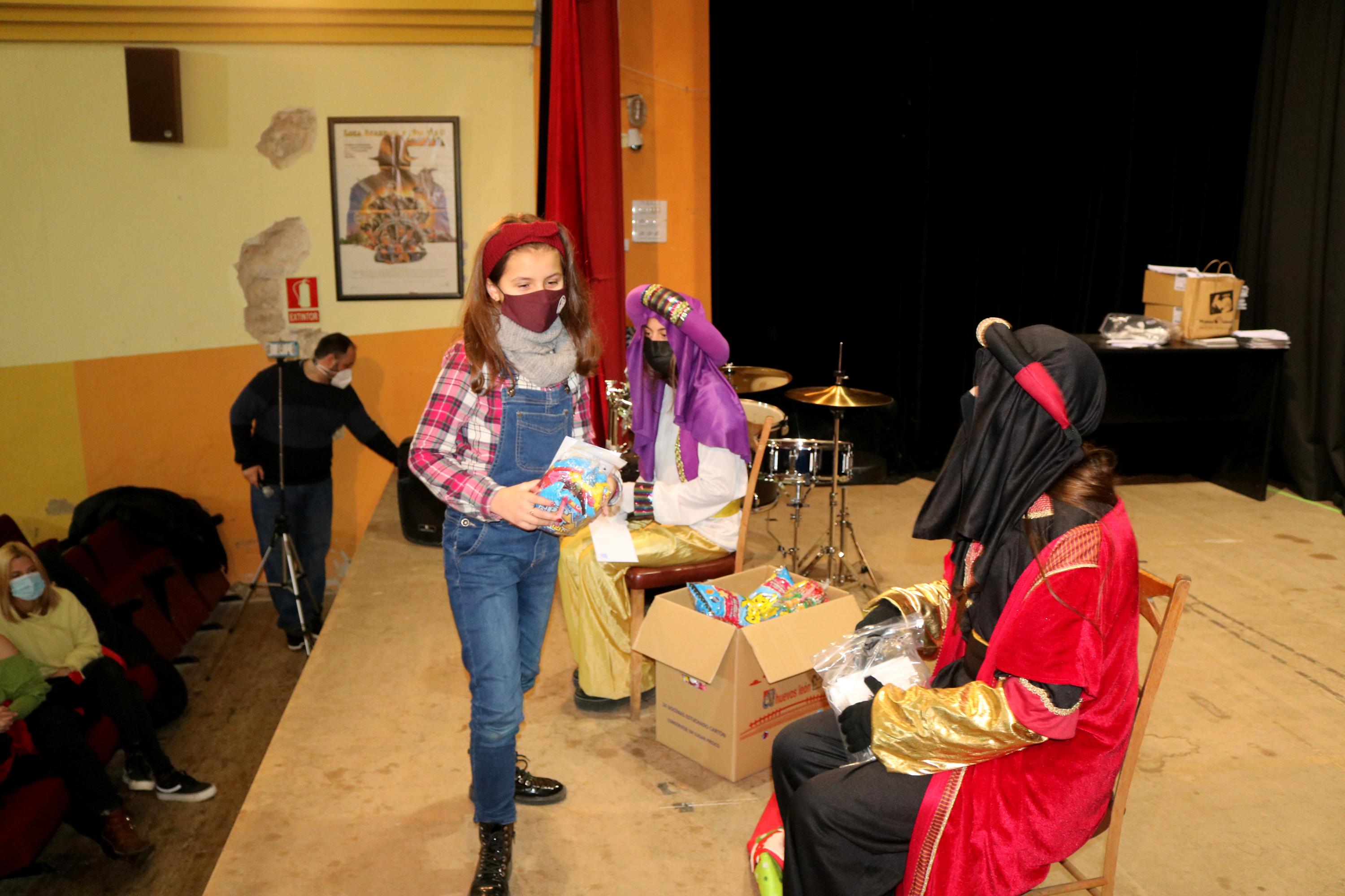 Los Pajes Reales durante su visita a Baltanás