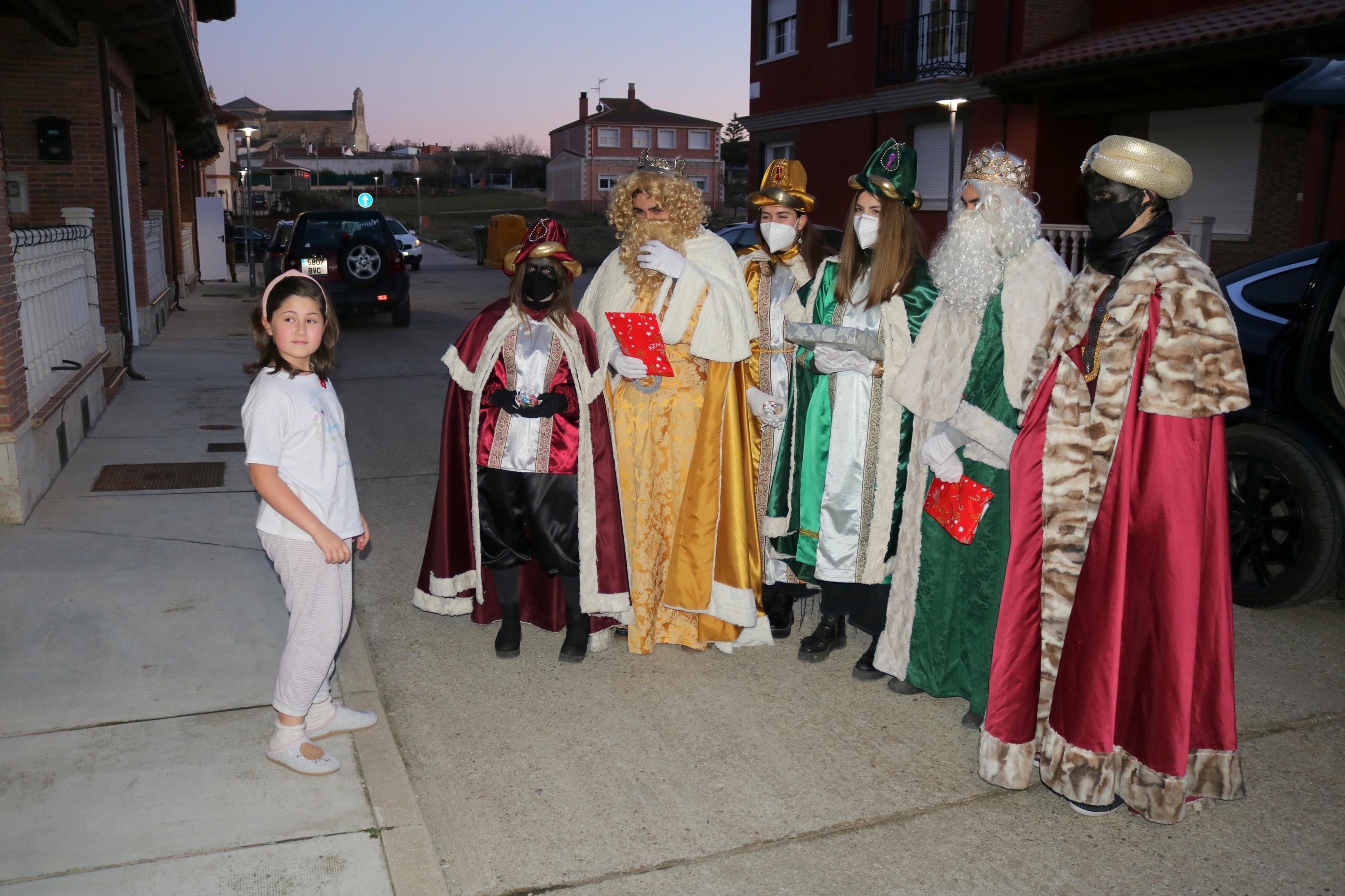 Los Reyes Magos visitaron a los niños baltanasiegos 