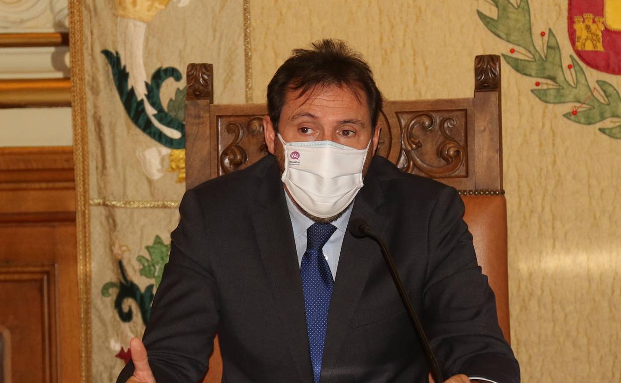 Óscar Puente en una comparecencia durante el mes de diciembre.