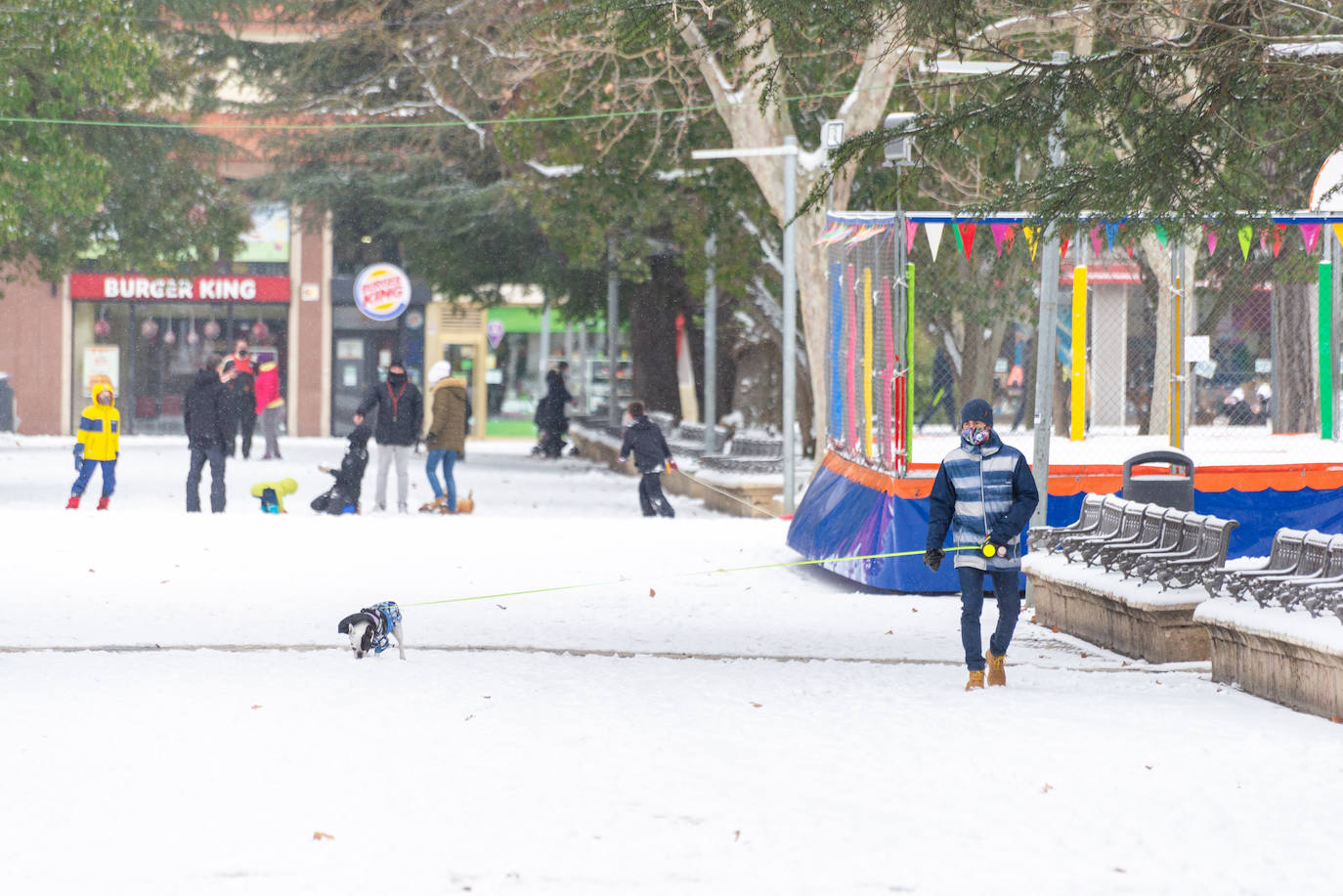 Fotos: La nieve ha dejado una jornada de diversión en Palencia