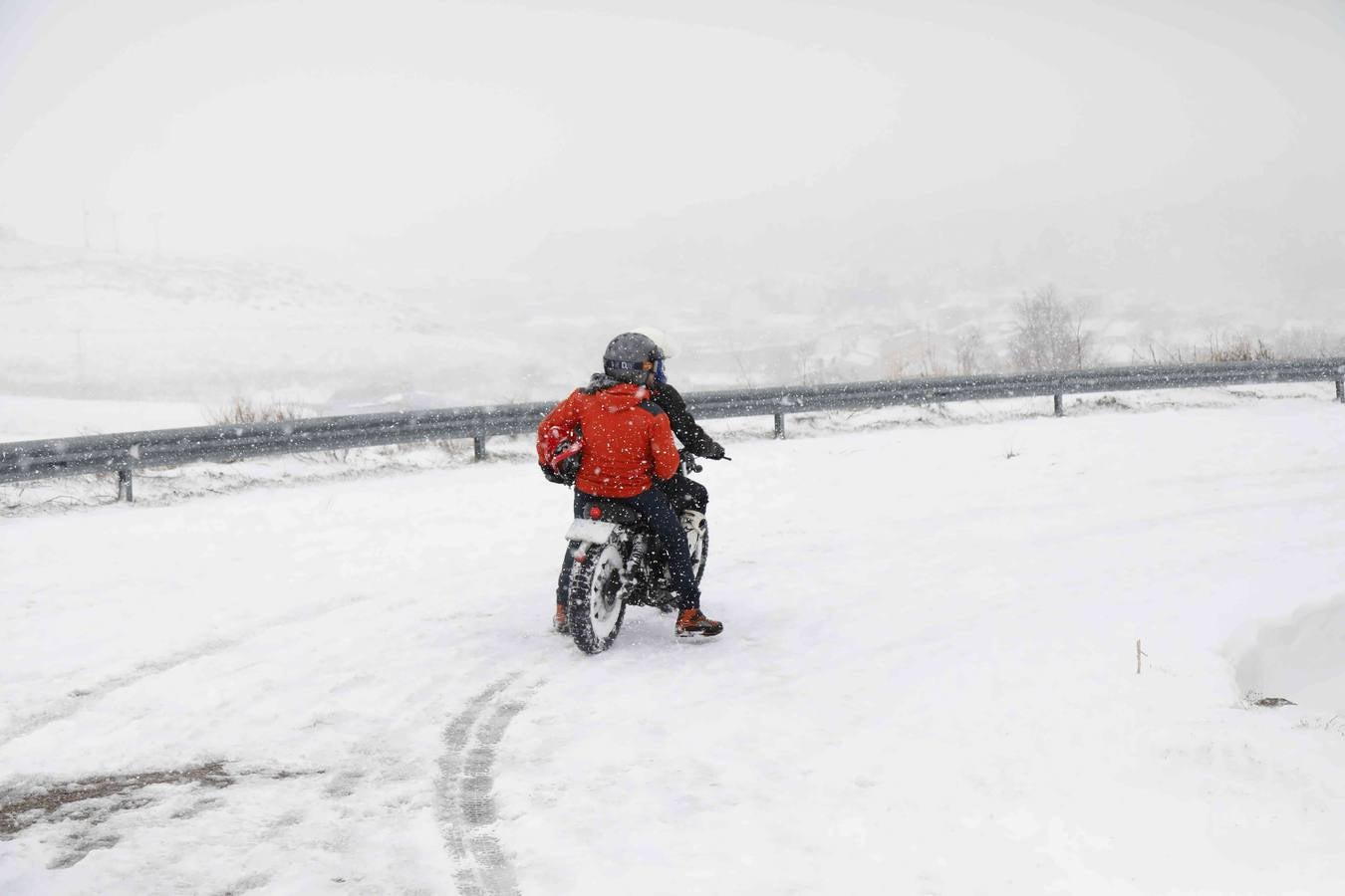 Fotos: Nevada en Peñafiel