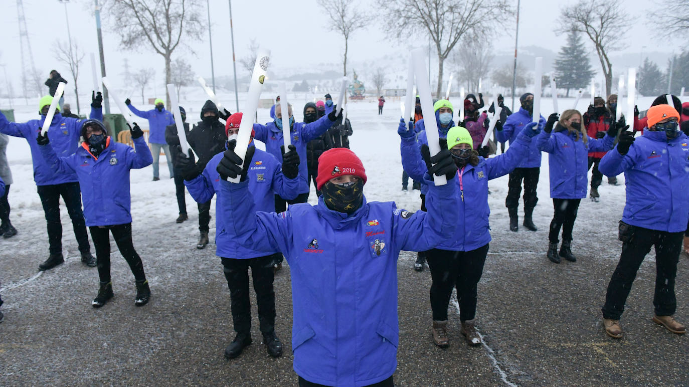 Fotos: Pingüinos desafía a la nieve en Valladolid