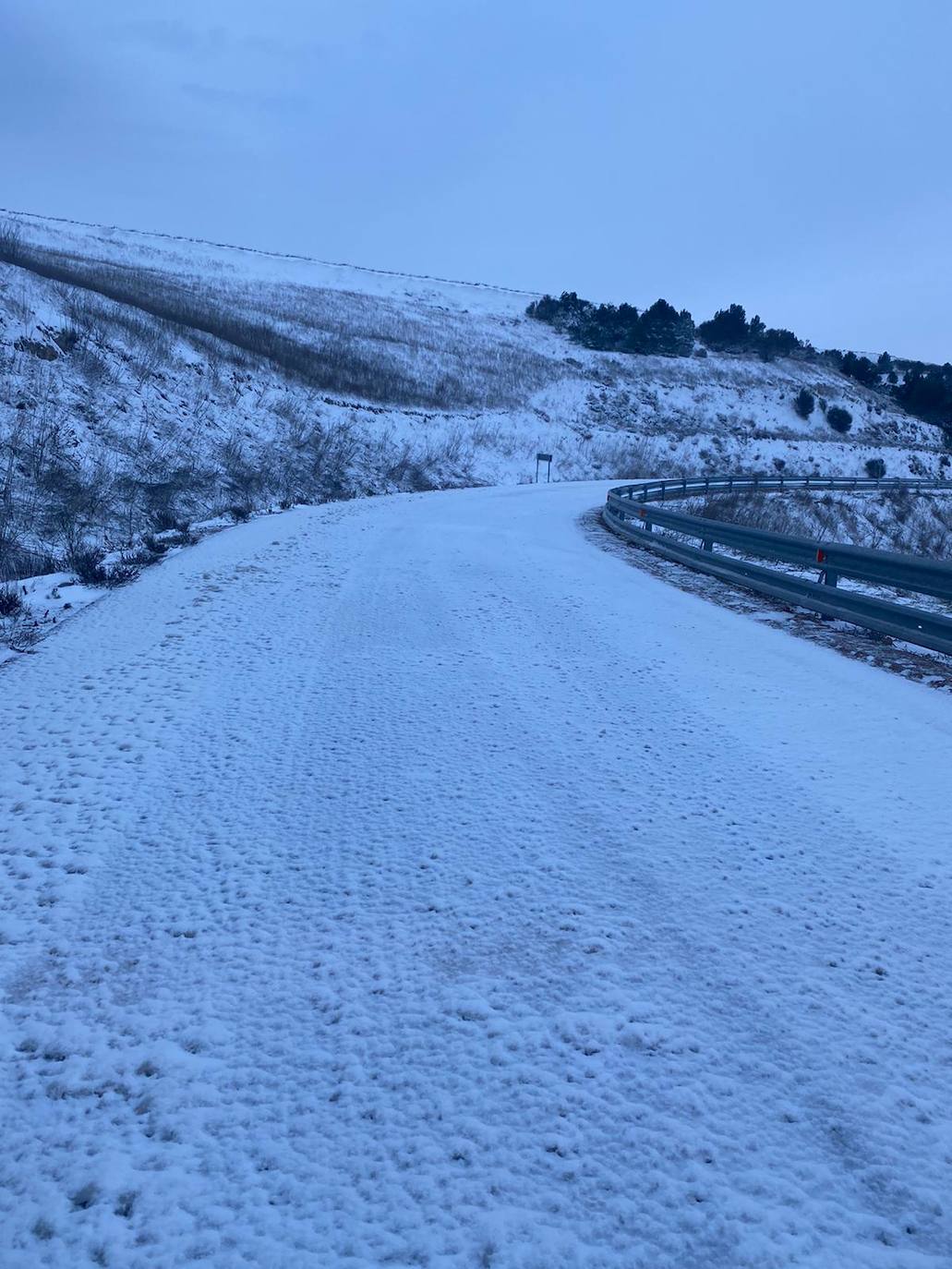 Fotos: Los pueblos de Valladolid empiezan a limpiar el hielo