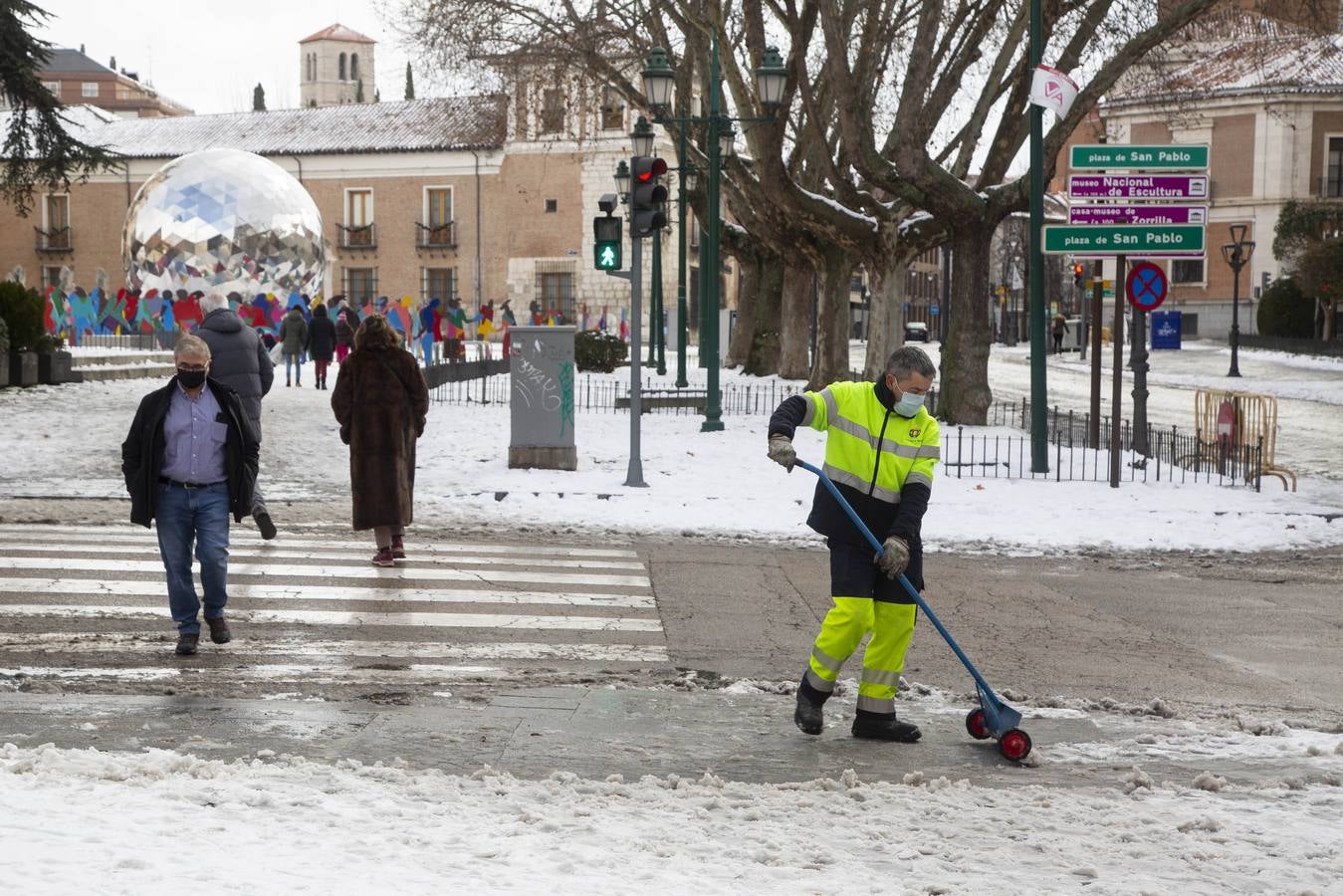 Fotos: El hielo, protagonista de este domingo en Valladolid