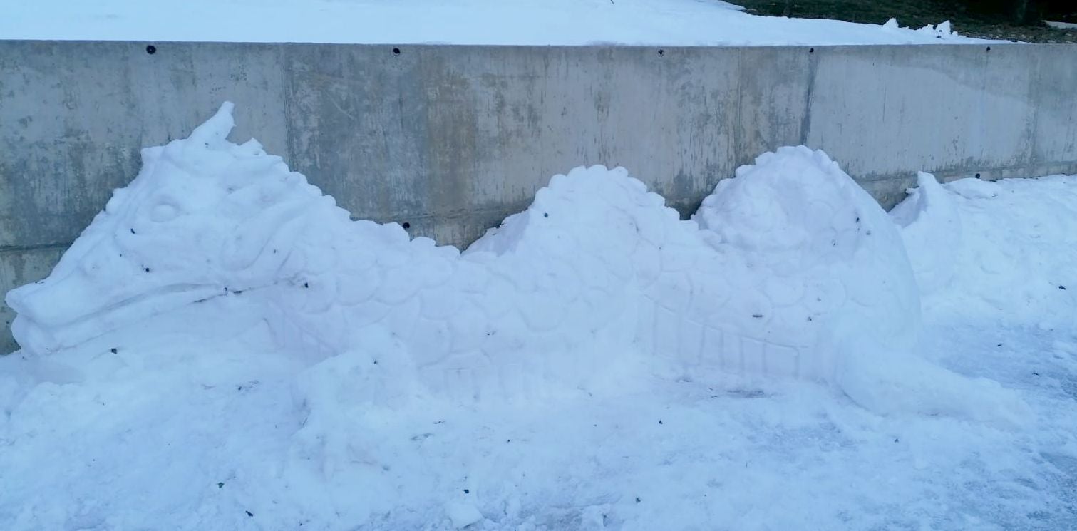 Fotos: Esculturas de nieve en Ciñera