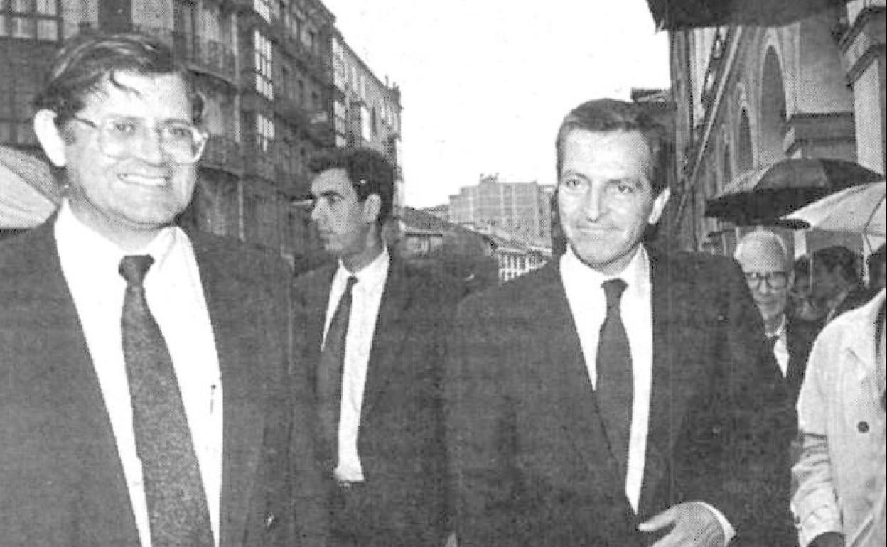 Antonio Garrosa con Adolfo Suárez en Valladolid, el 4 de abril de 1991. 