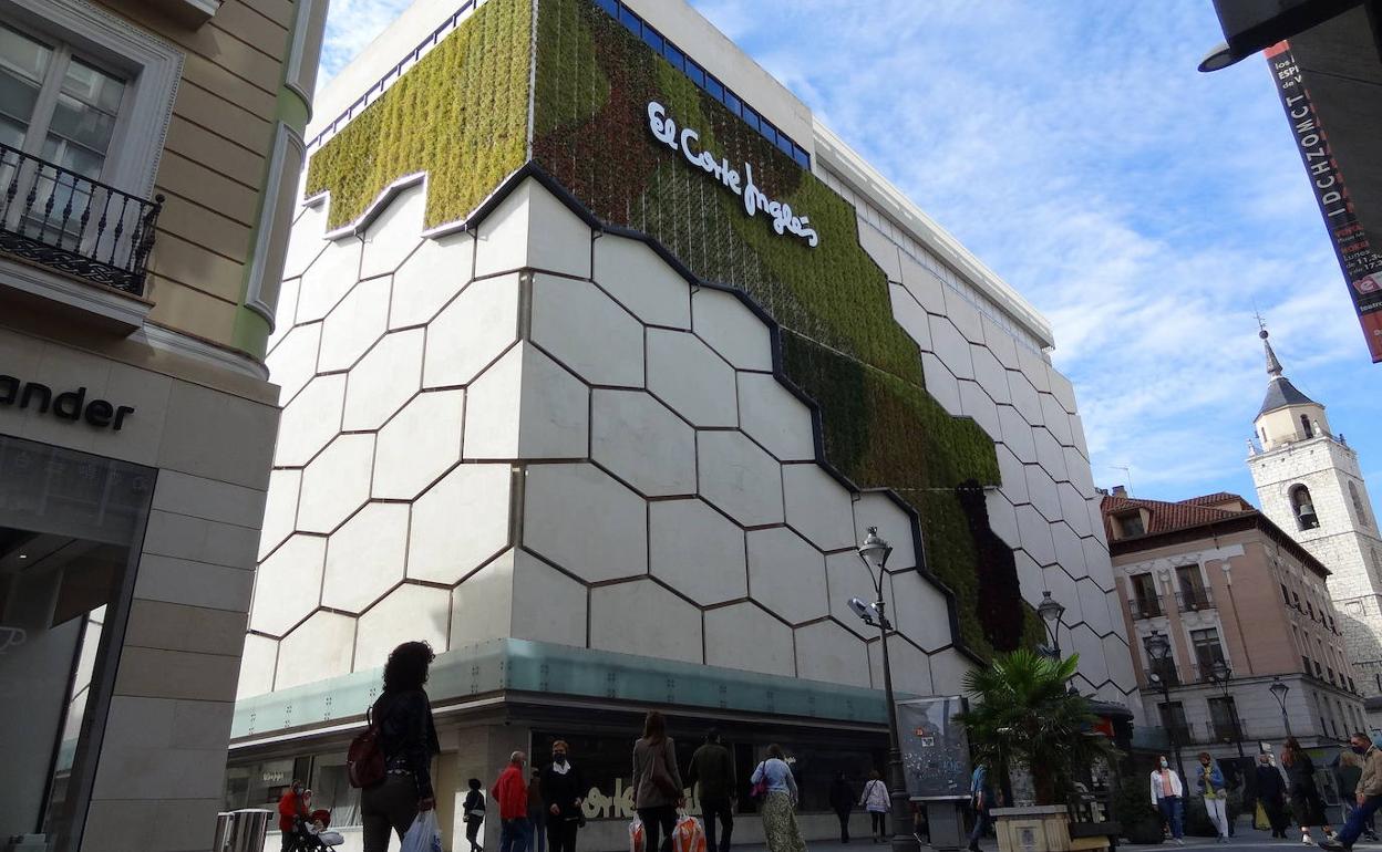 Coronavirus: Los centros comerciales de Castilla y León llevan sin abrir más del 40% del último año