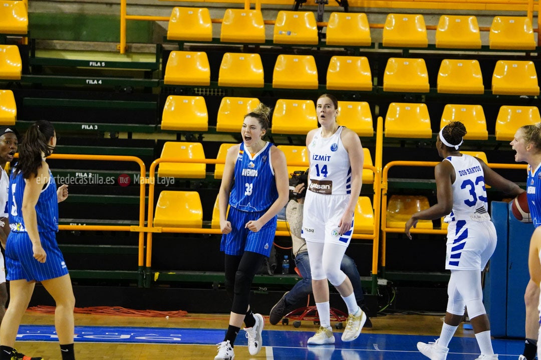 Perfumerías Avenida - Izmit Belediyespor 