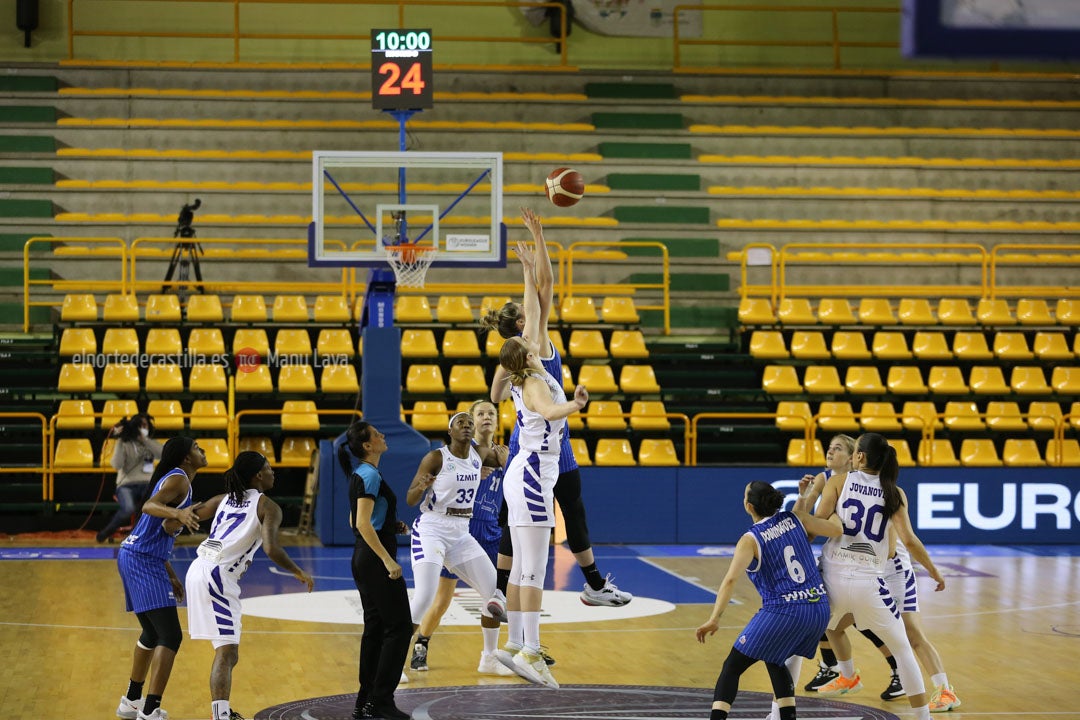 Perfumerías Avenida - Izmit Belediyespor 