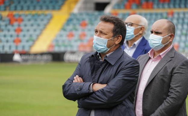 Eusebio Sacristán abandona la Unidad de Cuidados Intensivos 21 días después de su ingreso