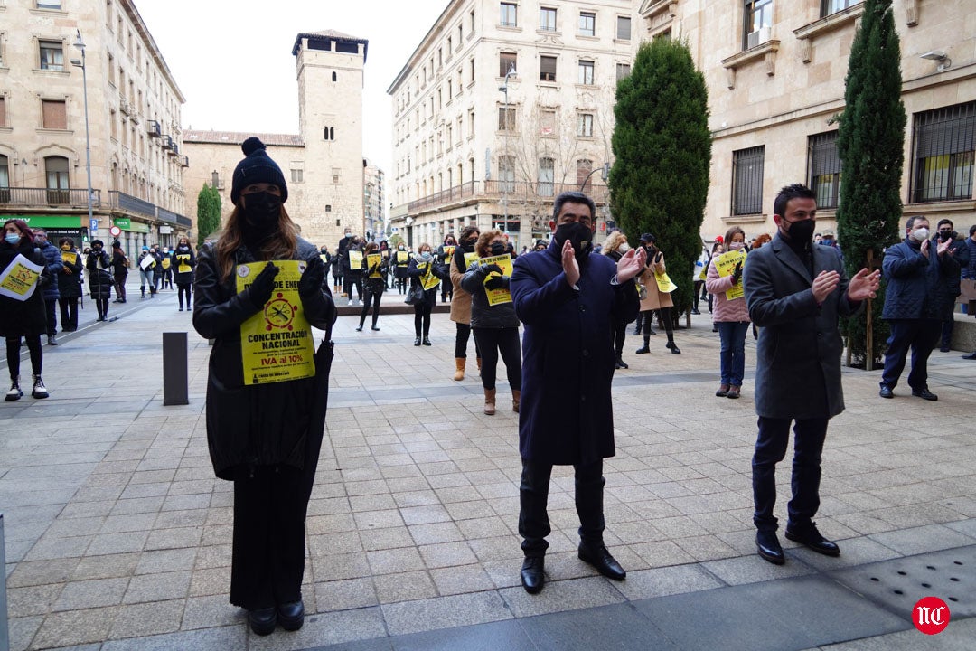 Concentración de peluquerías y barberías en la Plaza de la Constitución 