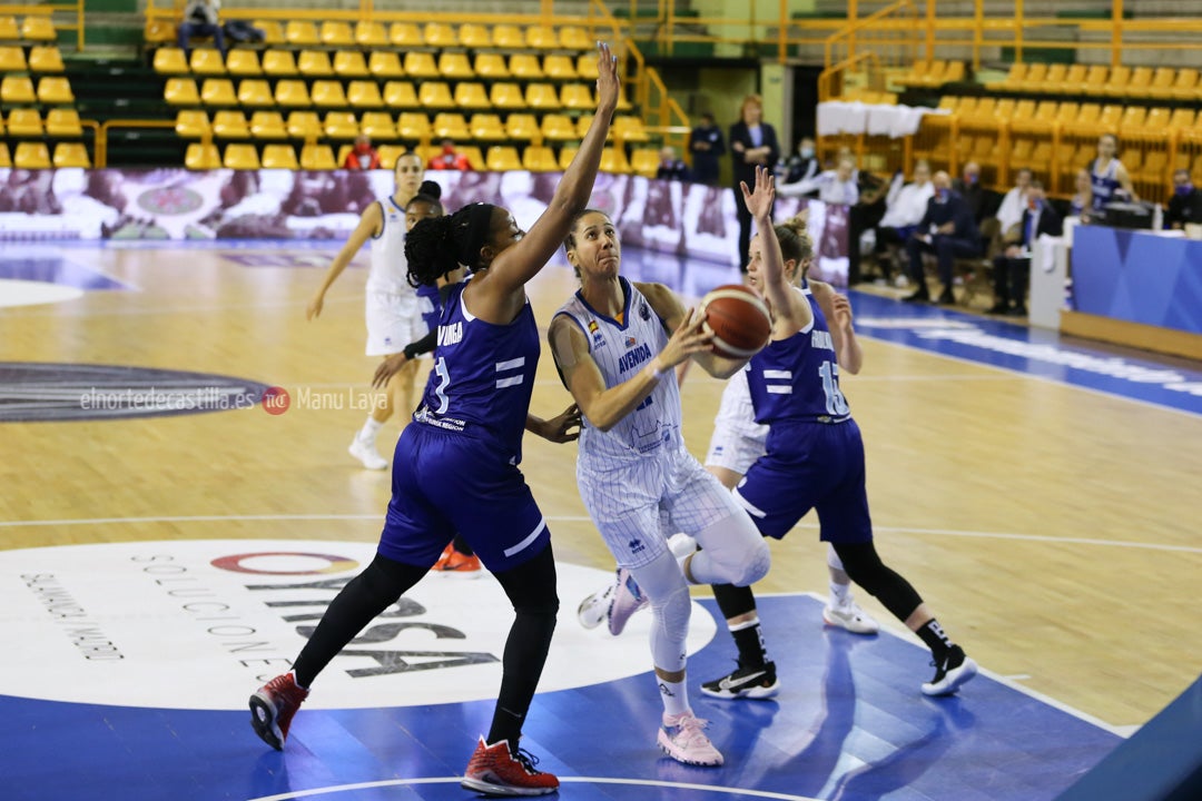 Perfumerías Avenida - Dynamo de Kursk