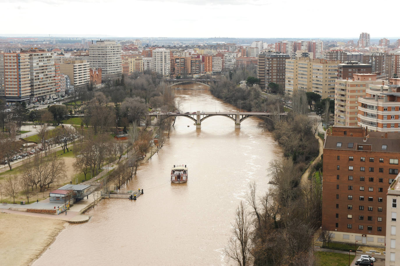 El Pisuerga, a su paso por Valladolid