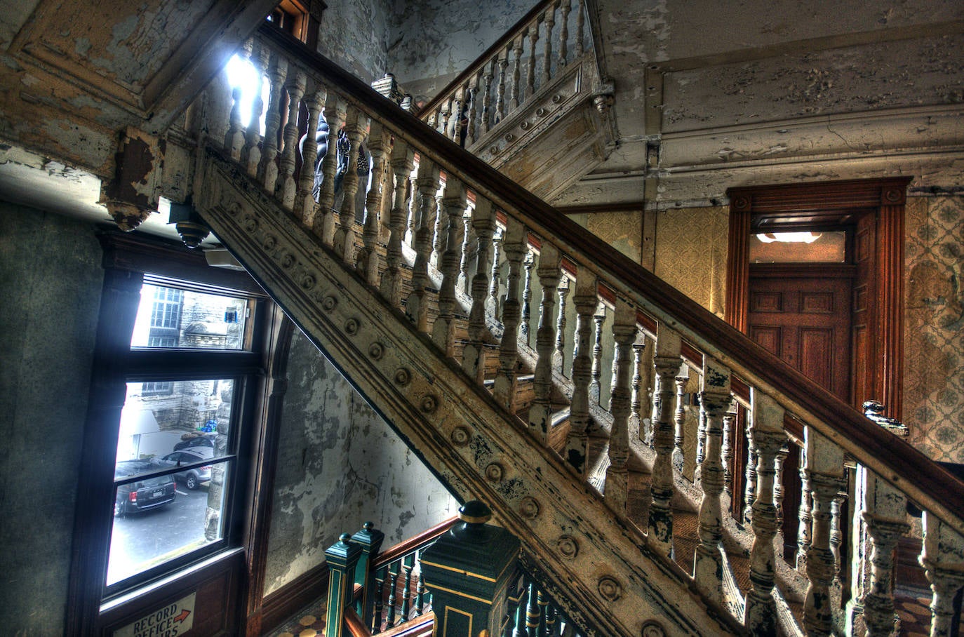 3.- Ohio State Reformatory (Mansfield, Estados Unidos) | En Mansfield, en el Estado de Ohio, hay una cárcel de película. En Ohio State Reformatory se rodó 'Cadena perpetua' (1994), con Morgan Freeman y Tim Robbins. El Ohio State Reformatory es también un sitio con unas connotaciones esotéricas que atrae a muchos buscadores de la vida en el más allá.