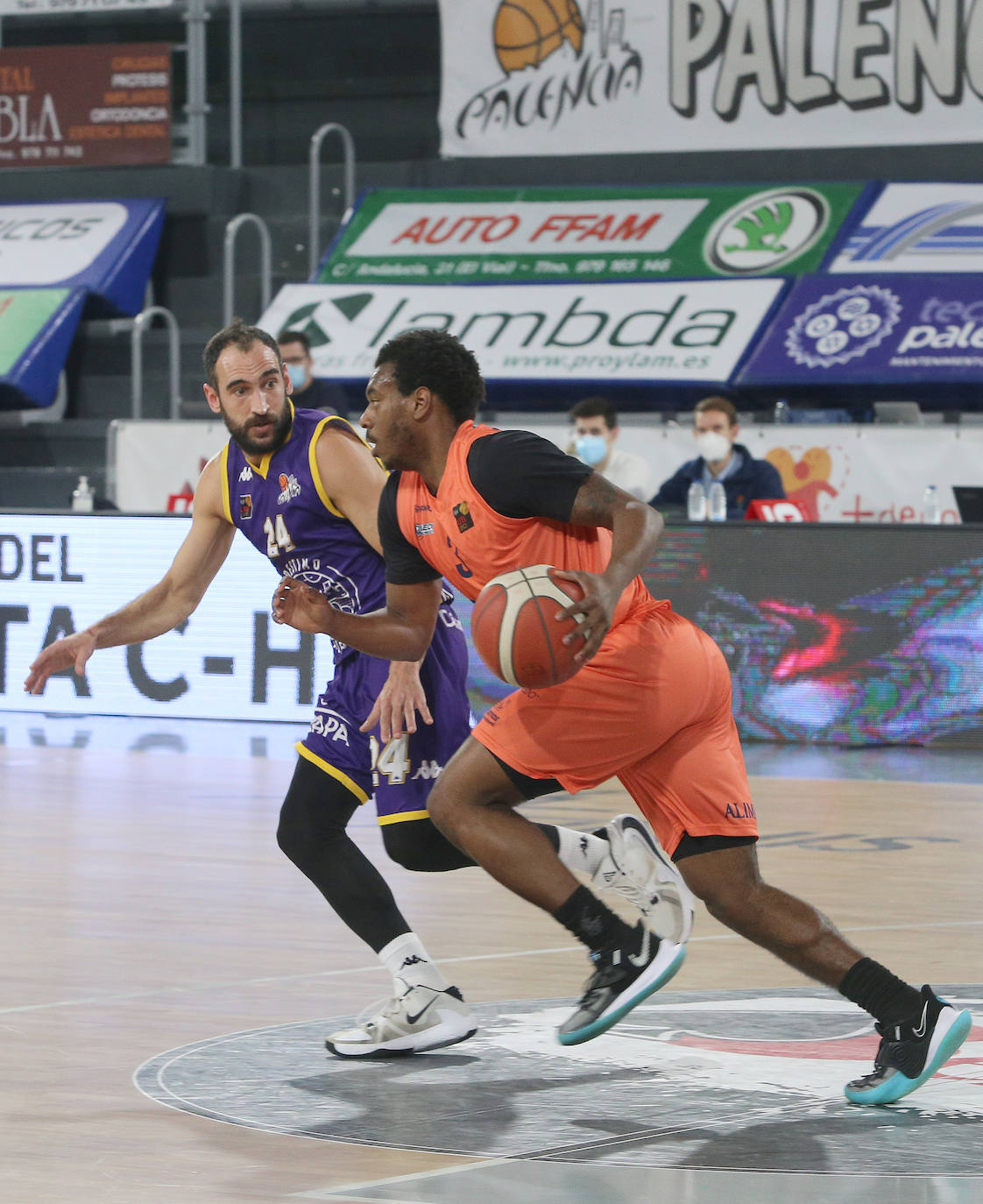 El choque tuvo que resolverse en la prórroga con triunfo visitante. 