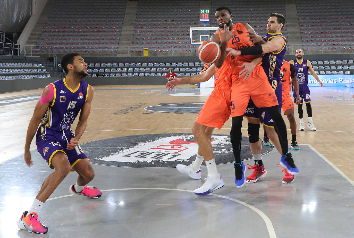 El choque tuvo que resolverse en la prórroga con triunfo visitante. 