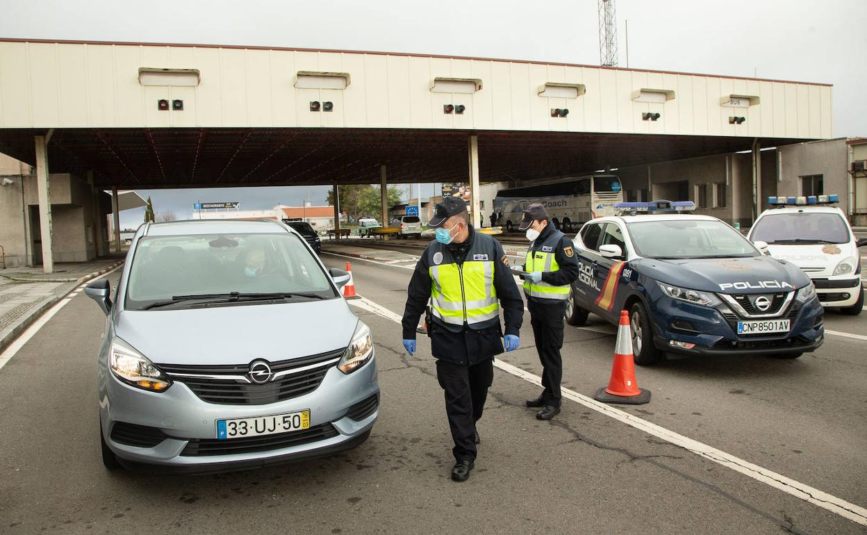 Controles en la frontera hispano-lusa.