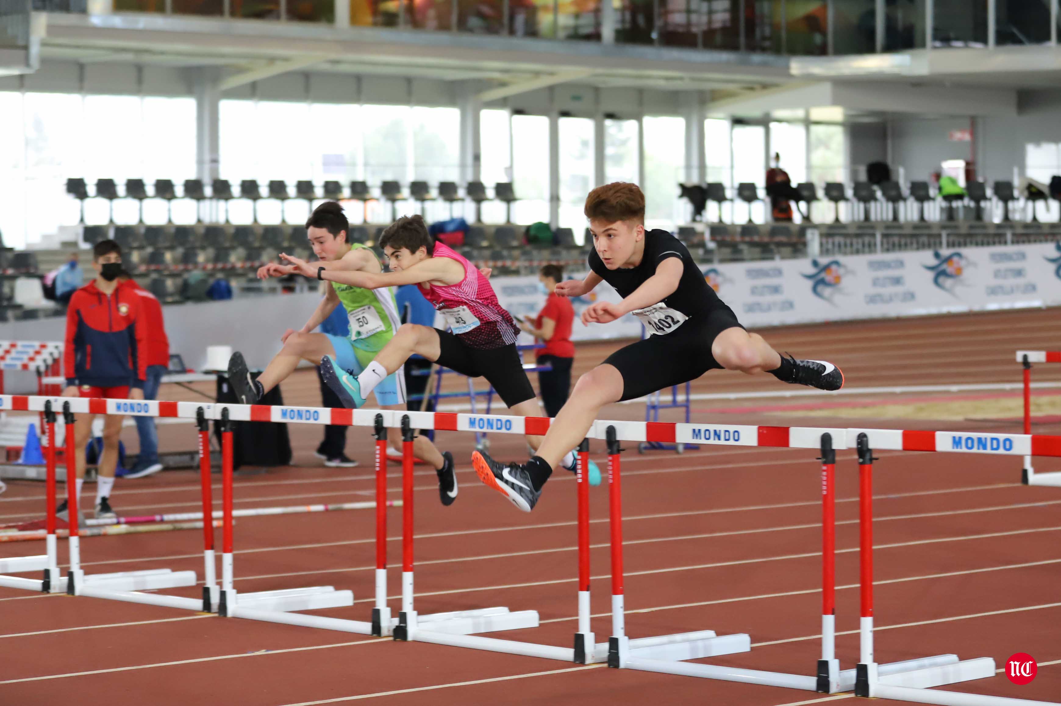 Fotos: Campeonatos autonómicos y controles de atletismo en la jornada del domingo