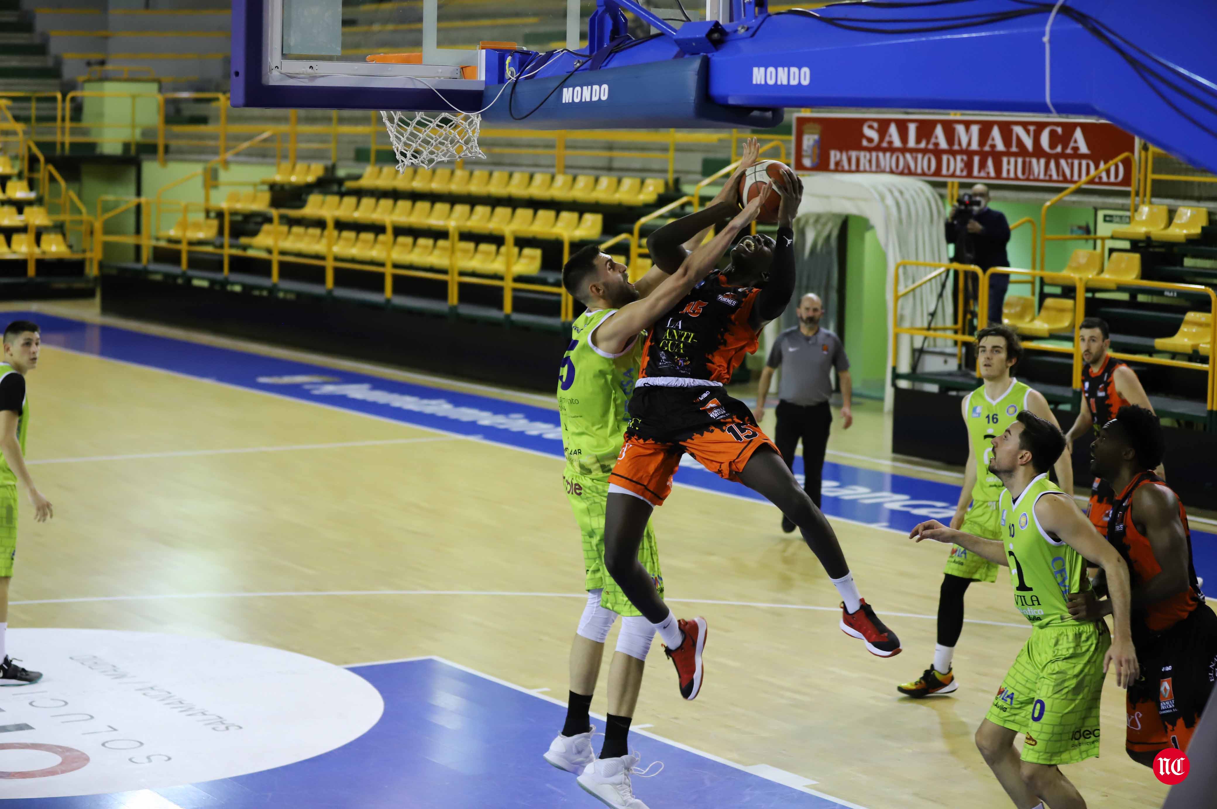 Fotos: CB Tormes 83 - 80 Óbila Club de Basket