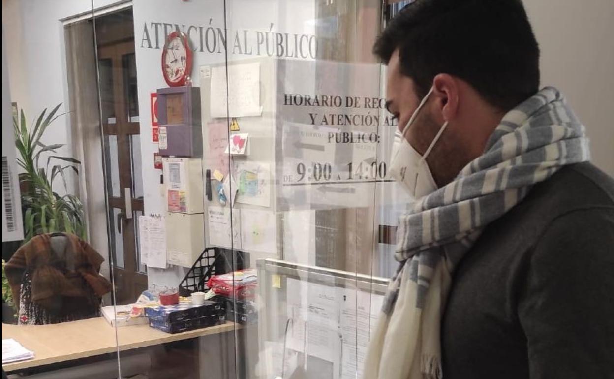 La concejala de Vox en Zaratán desoye a su partido y firma la moción de censura