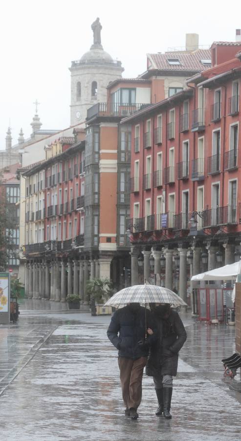 Fotos: Día de lluvia en Valladolid