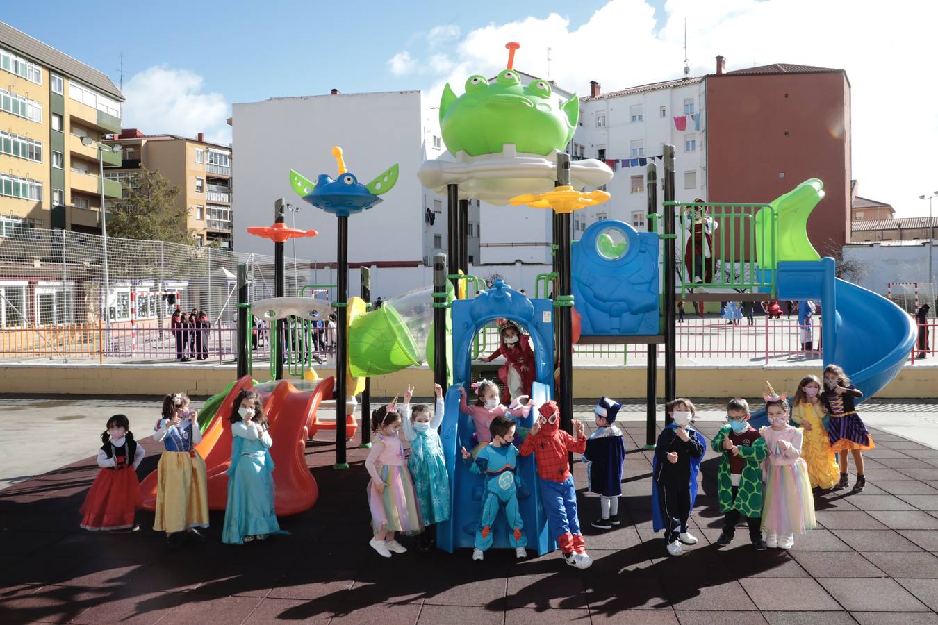 Fotos: Carnaval en el colegio Sagrado Corazón Anunciata de Valladolid