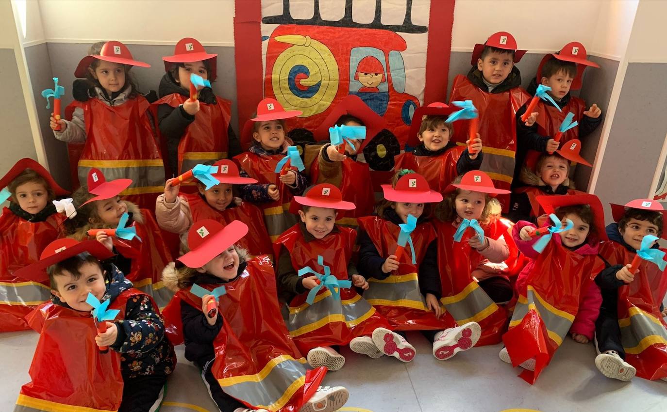 Fotos: Carnaval en el colegio Santa Teresa de Jesús de Valladolid