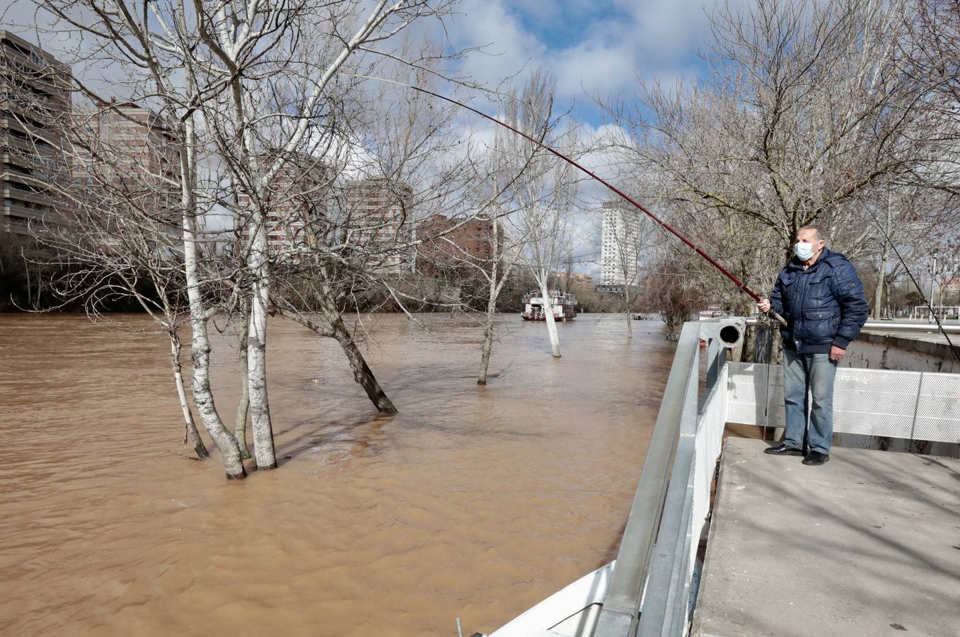 Fotos: Crecida del río Pisuerga a su paso por Valladolid