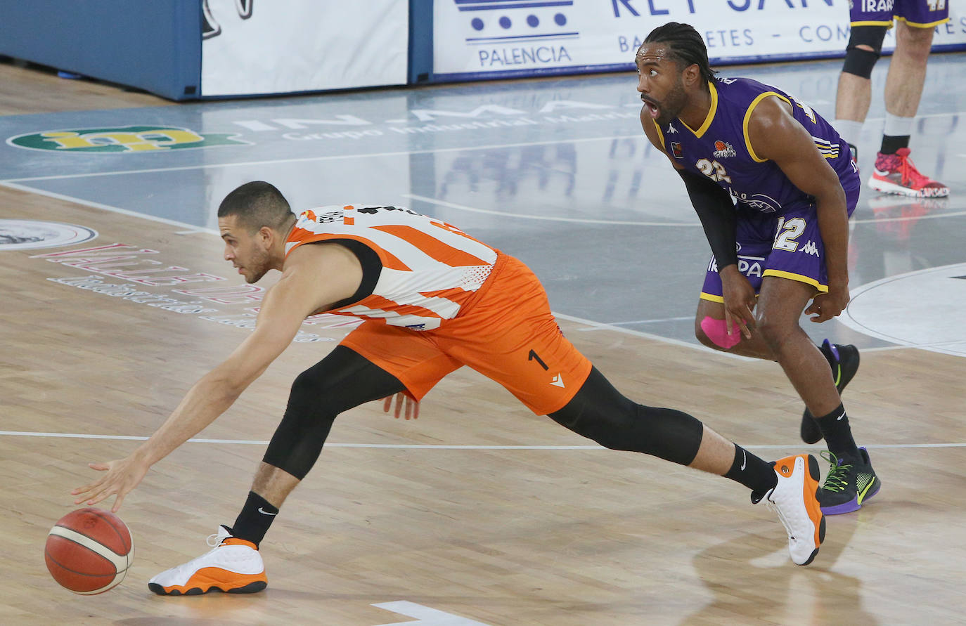 Derrota del equipo de Arturo Álvarez ante los pupilos del exentrenador morado Sergio García.