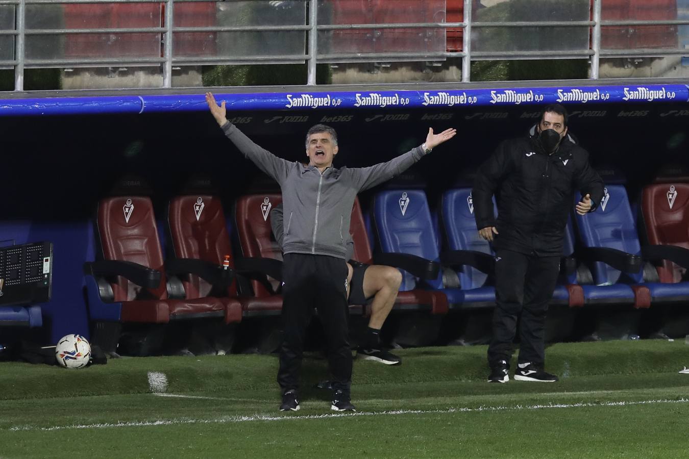 Fotos: El Real Valladolid empata en Eibar (1-1)