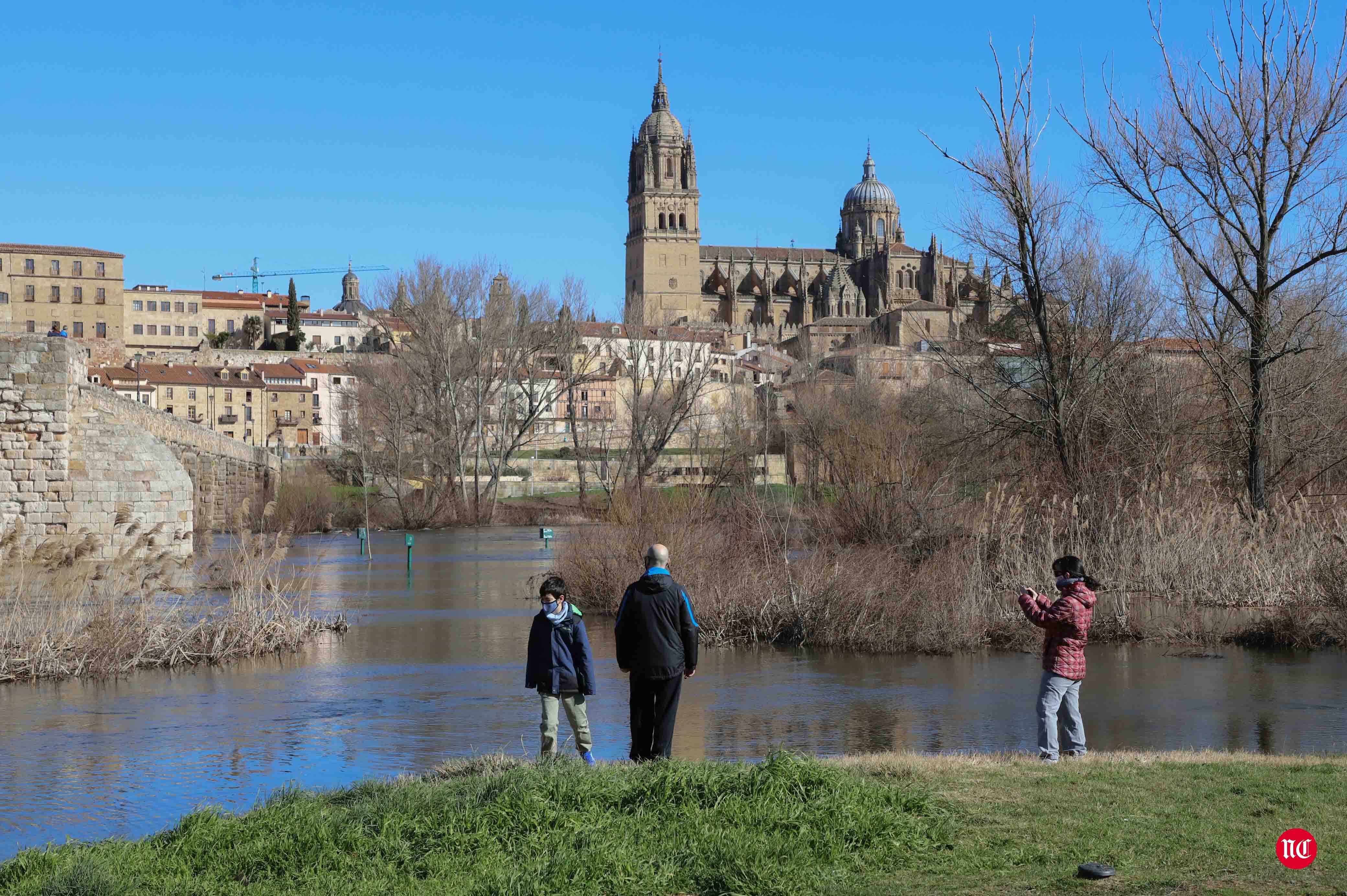 Espectacular Pozo de los Humos y desborde del Río Tormes