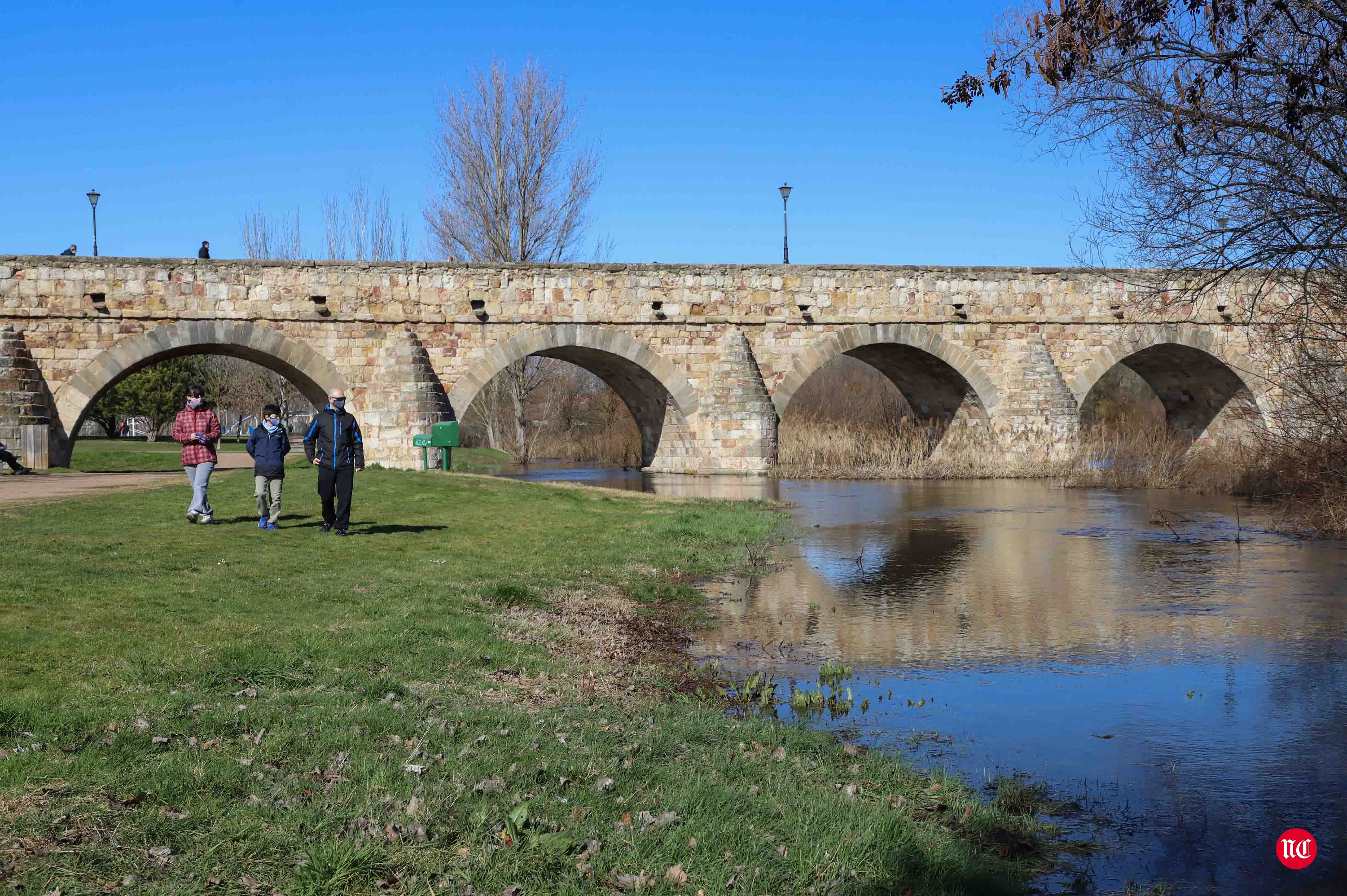 Espectacular Pozo de los Humos y desborde del Río Tormes