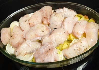 Imagen secundaria 1 - Rape con patatas al horno