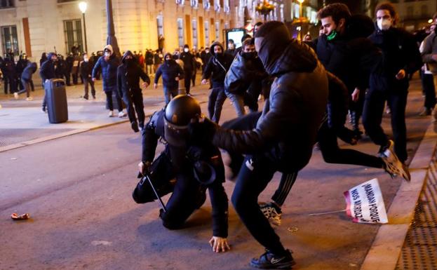 Disturbios en Madrid y Barcelona durante las concentraciones en apoyo a Hasel