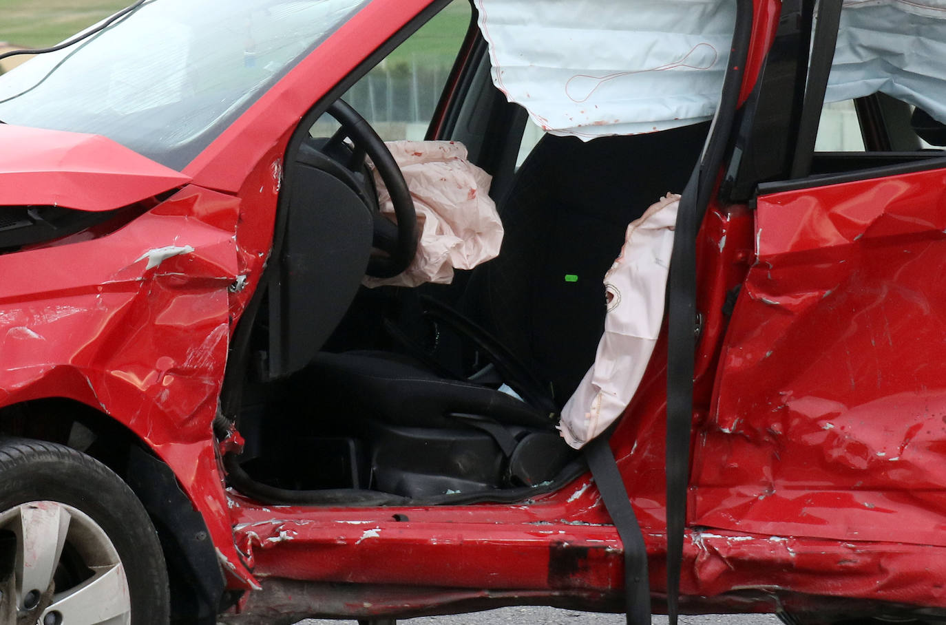 Colisión entre dos vehículos en Garcillán.