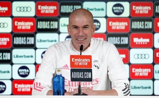 Zinedine Zidane, en rueda de prensa. 