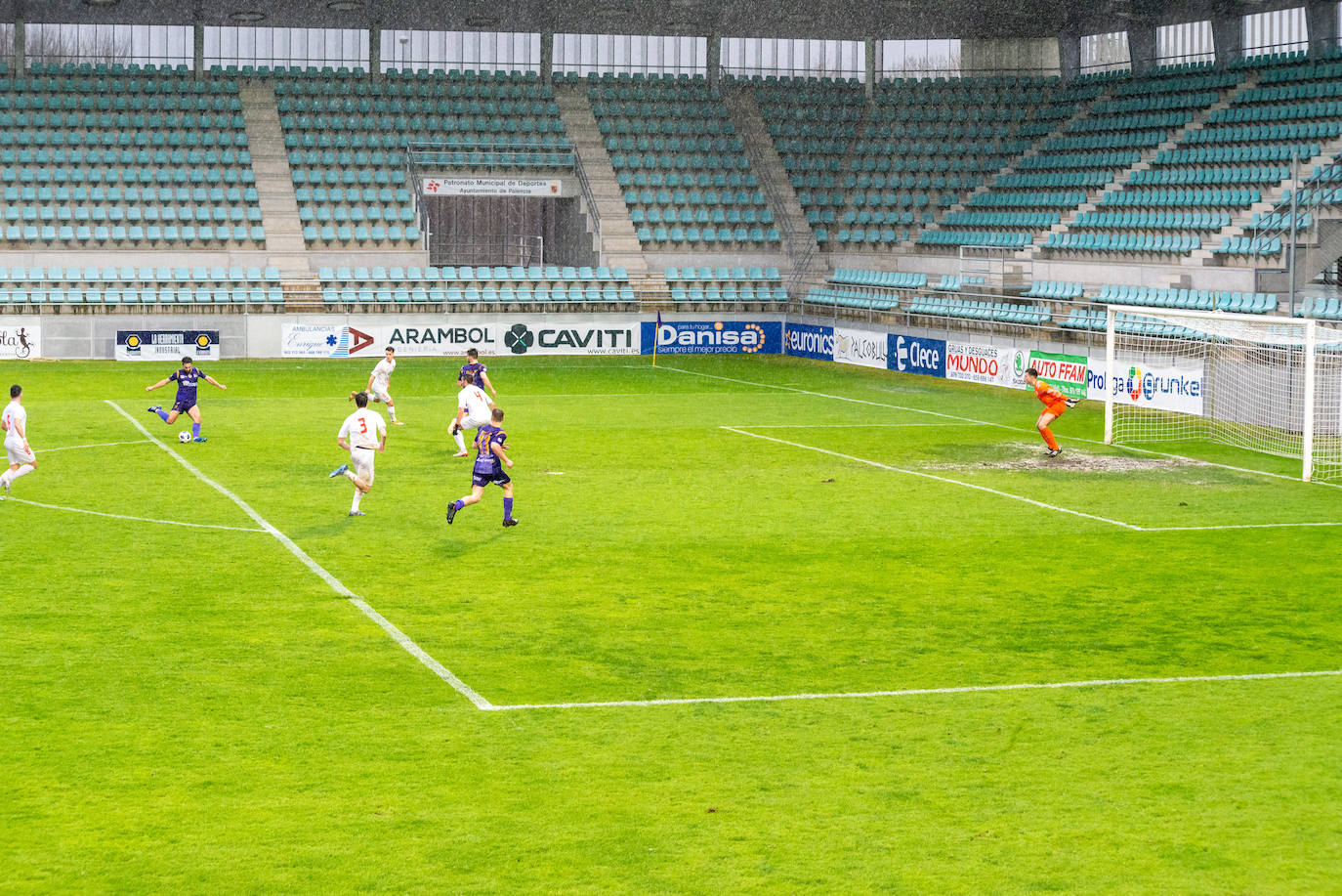 Fotos: Palencia Cristo-Santa Marta (1-0)