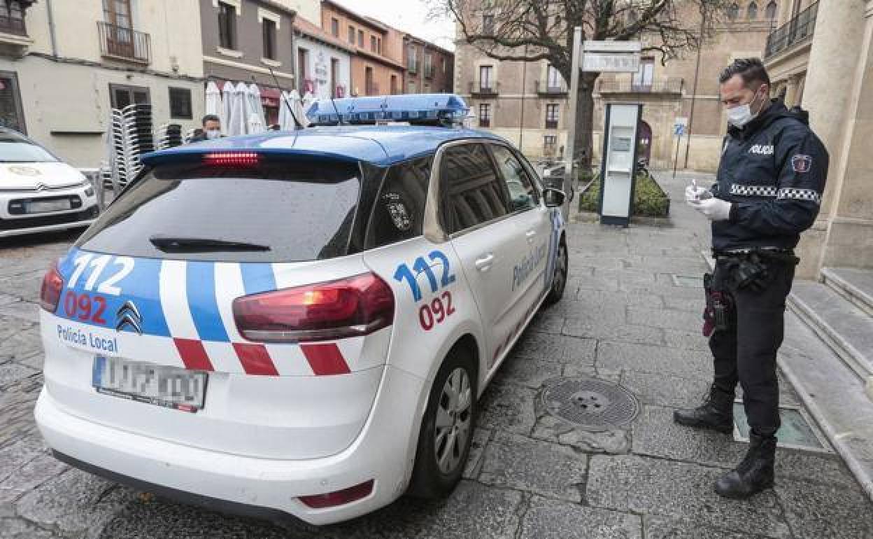 Efectivos de la Policía Local de Léon duante la pandemia. 