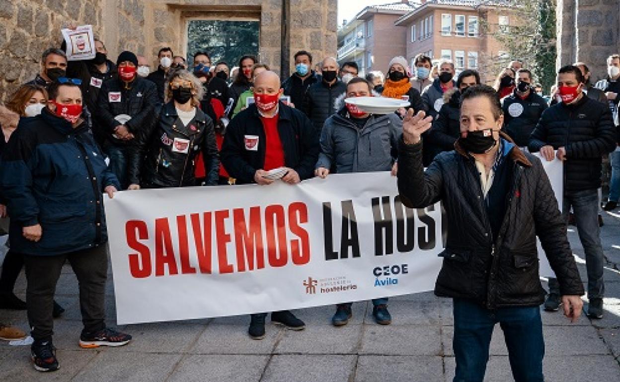 Concentración de protesta de los hosteleros abulenses hoy en Ávila 