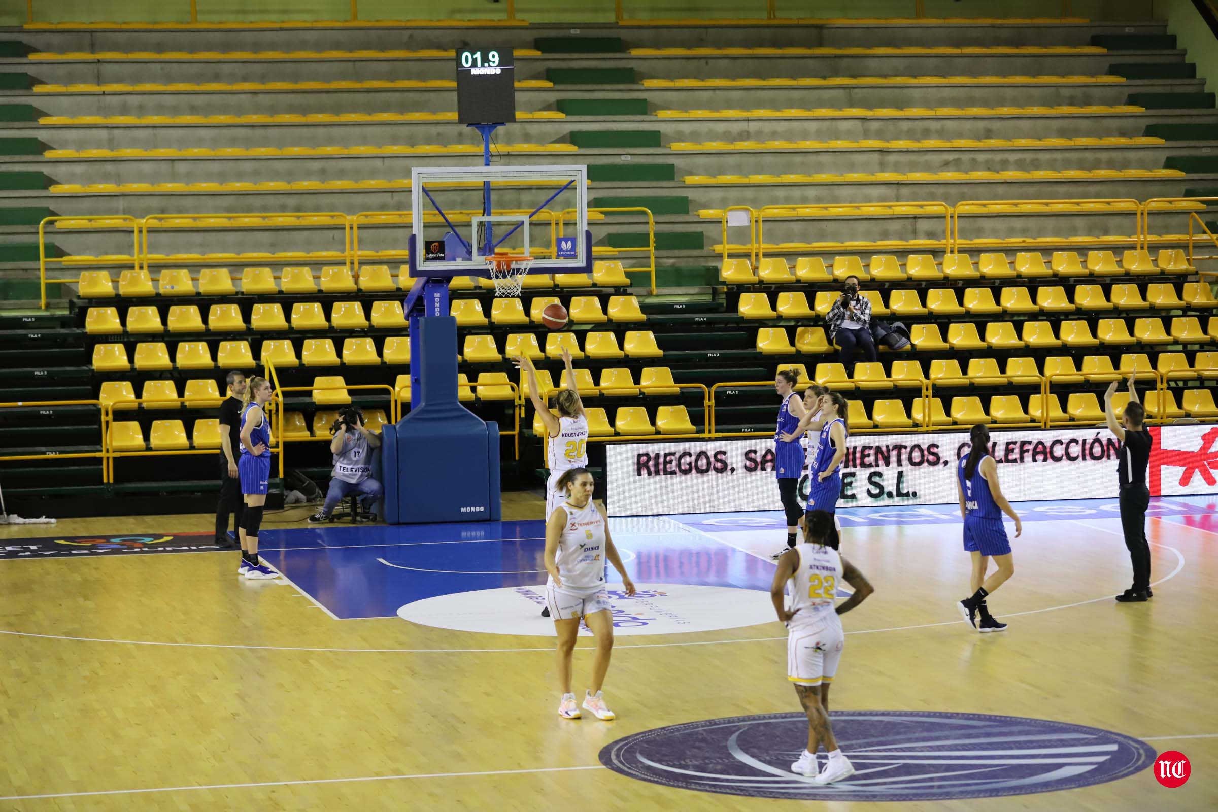 Fotos: Avenida 76-36 Ciudad de la Laguna