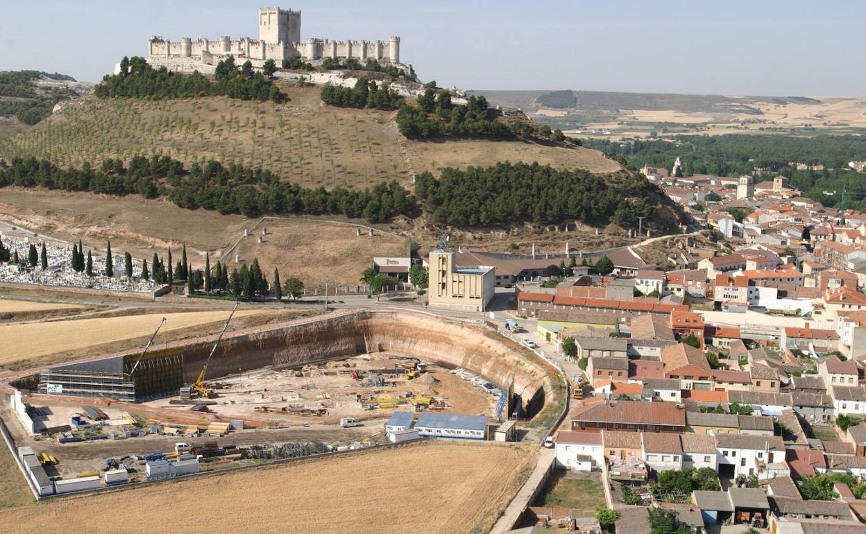 Peñafiel, con el castillo al fondo