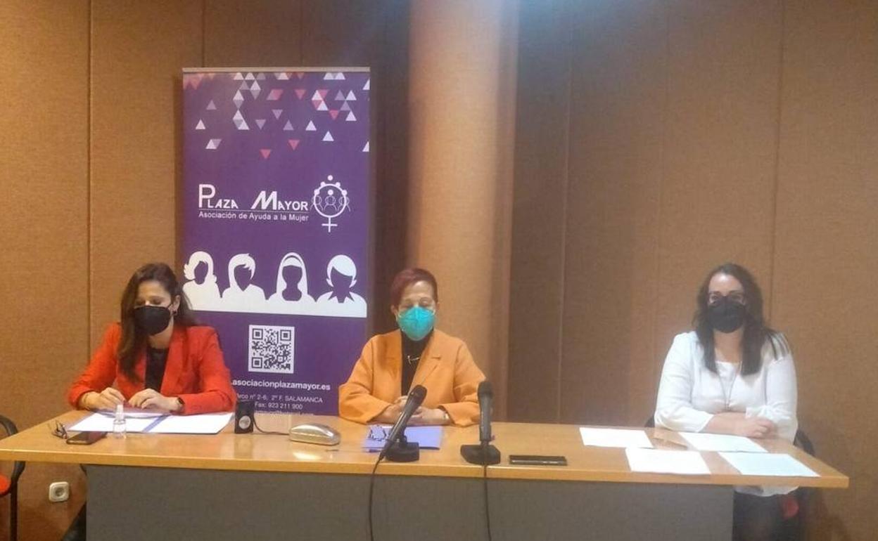 Rueda de prensa de las representantes de la asociación Plaza Mayor. 
